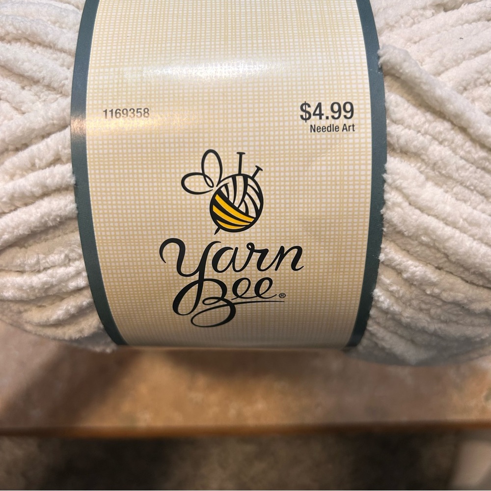 Yarn Bee Soft White Yarn Bulky